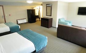 Edgewater Hotel And Suites